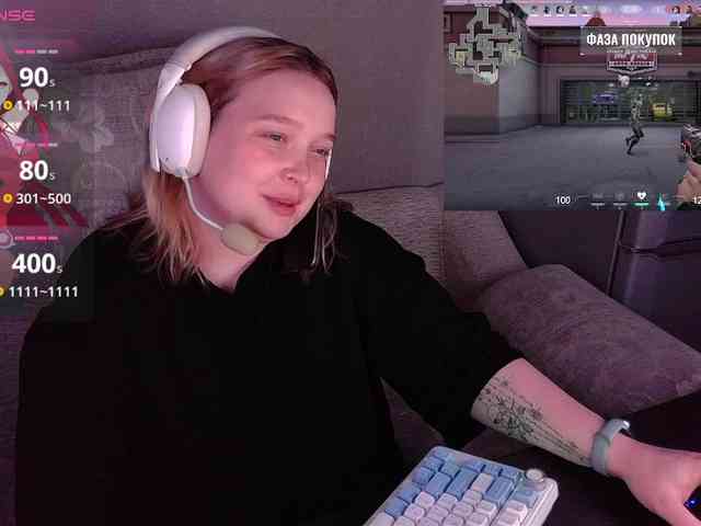 AlinaAdams webcam