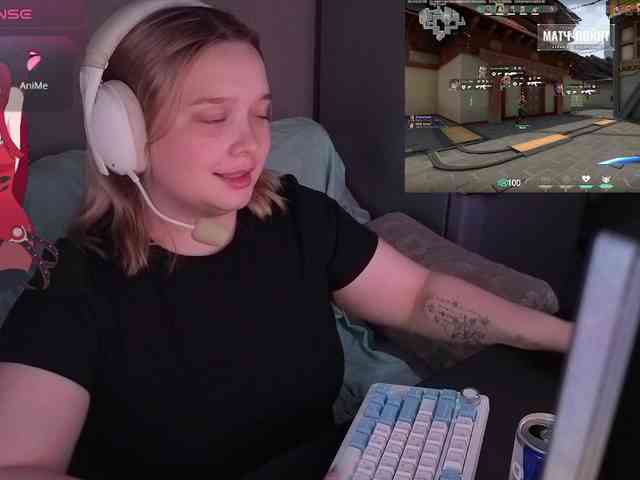 AlinaAdams webcam