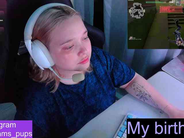 AlinaAdams webcam