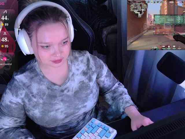 AlinaAdams webcam