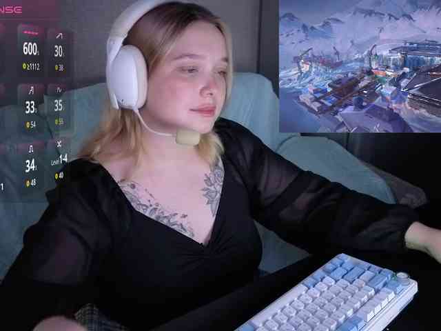 AlinaAdams webcam