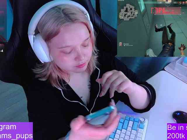 AlinaAdams webcam