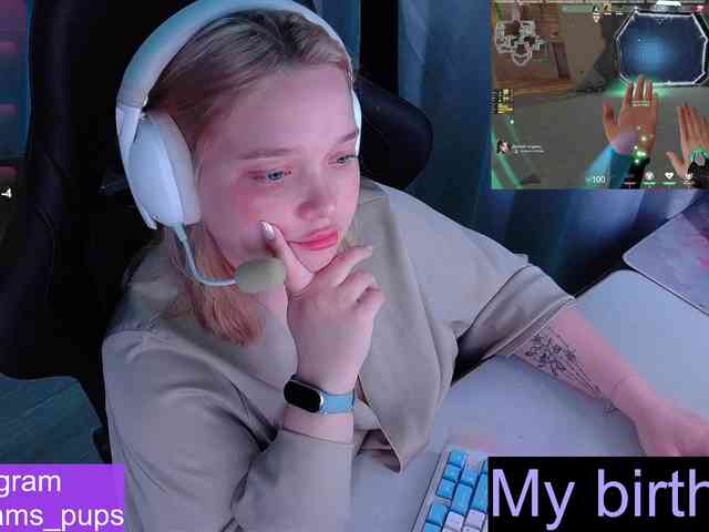 AlinaAdams webcam