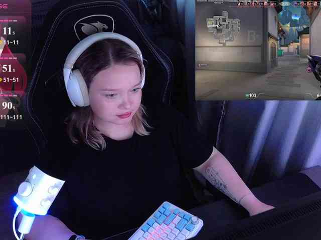 AlinaAdams webcam