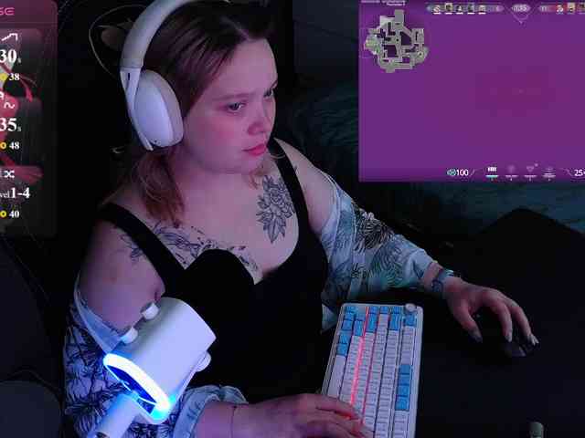 AlinaAdams webcam
