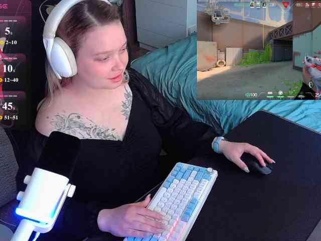 AlinaAdams webcam