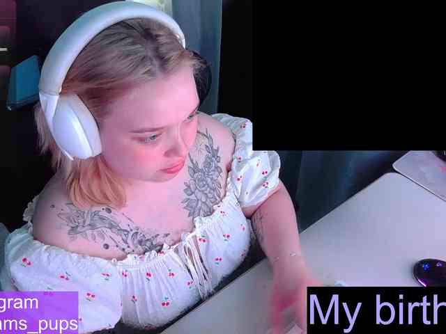 AlinaAdams webcam