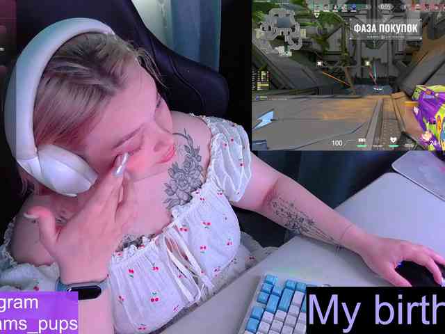 AlinaAdams webcam