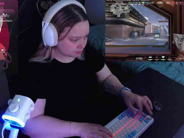 AlinaAdams webcam