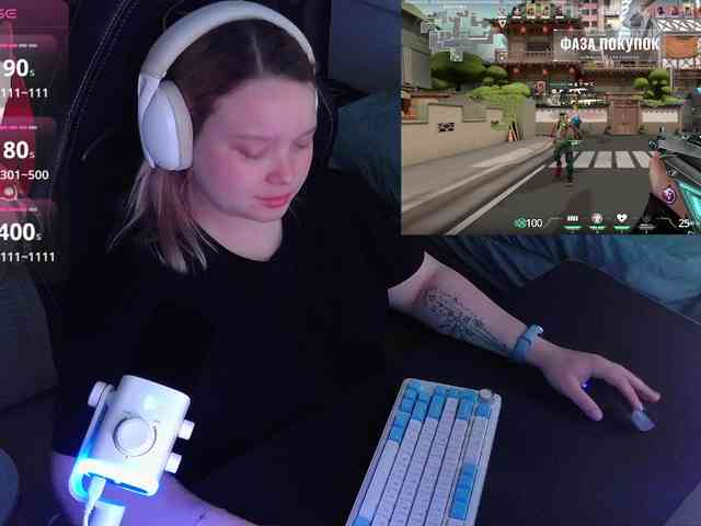AlinaAdams webcam