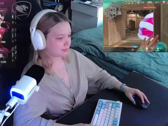 AlinaAdams webcam