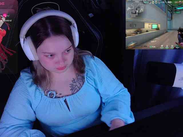 AlinaAdams webcam