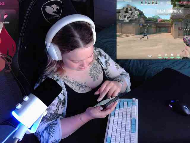 AlinaAdams webcam