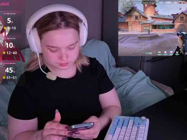 AlinaAdams webcam