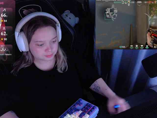 AlinaAdams webcam
