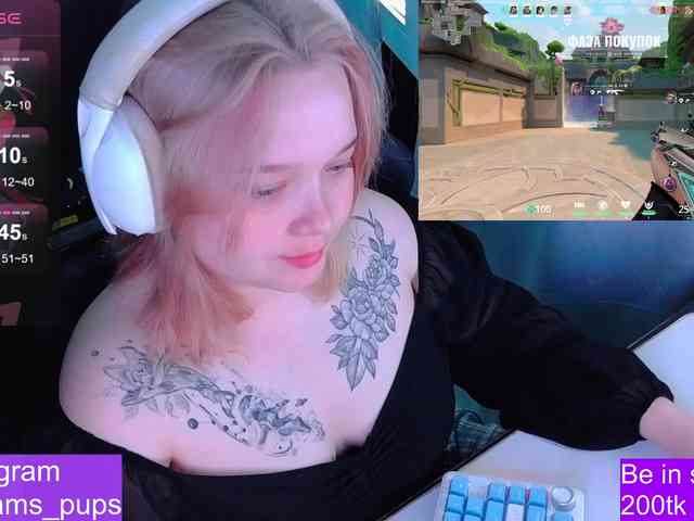 AlinaAdams webcam