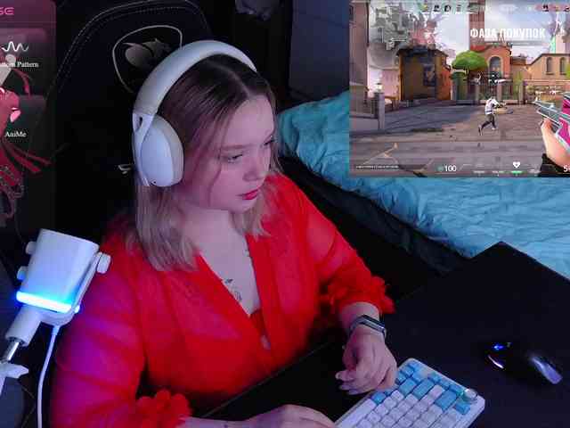 AlinaAdams webcam