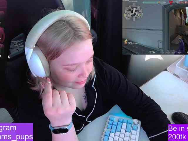 AlinaAdams webcam