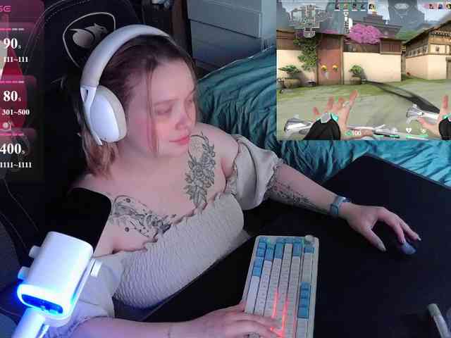 AlinaAdams webcam