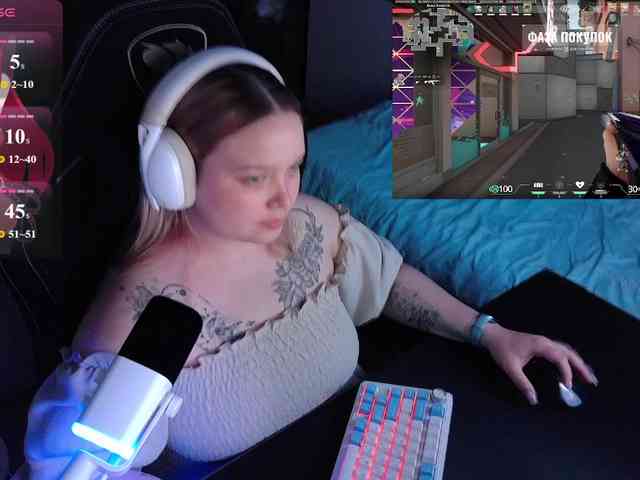 AlinaAdams webcam