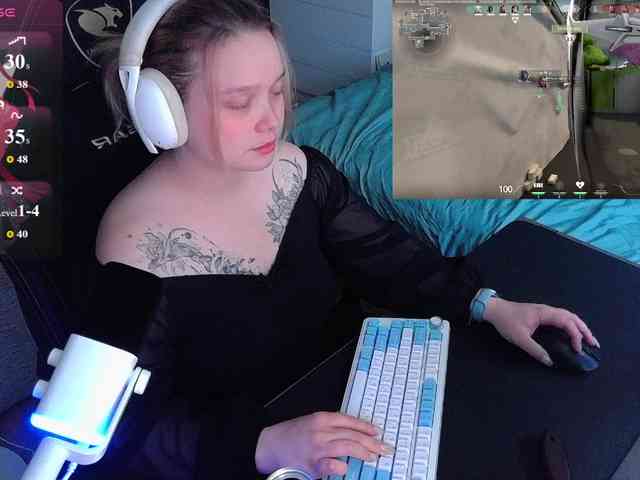 AlinaAdams webcam