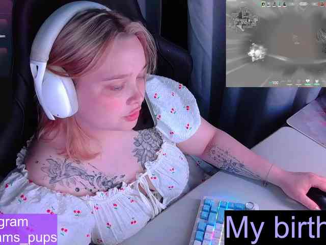 AlinaAdams webcam