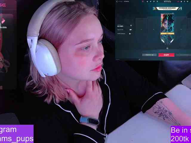 AlinaAdams webcam