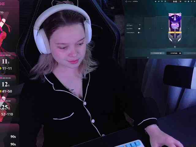 AlinaAdams webcam
