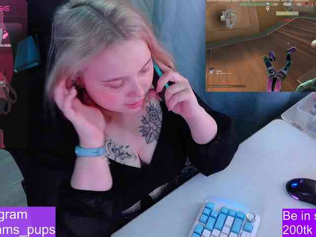 AlinaAdams webcam