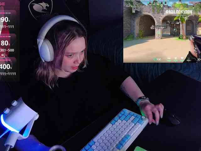 AlinaAdams Live Webcam on BongaCams
