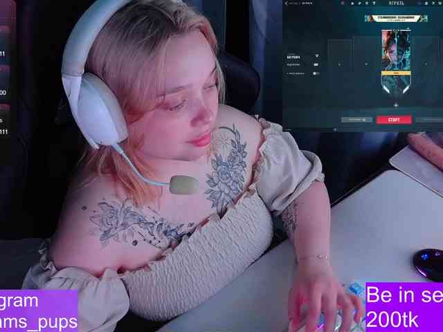 AlinaAdams webcam