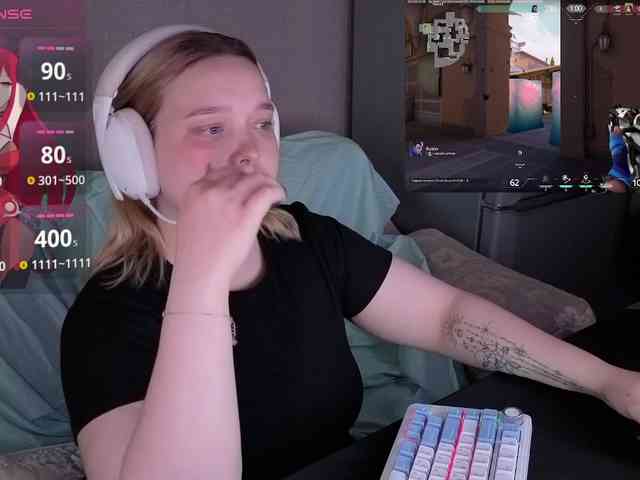 AlinaAdams webcam