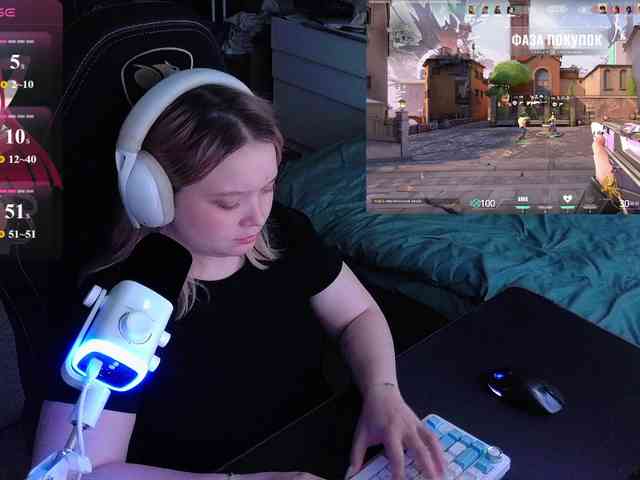 AlinaAdams webcam