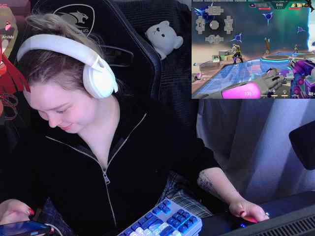 AlinaAdams webcam