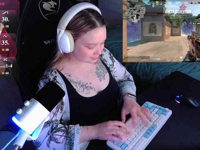 AlinaAdams webcam