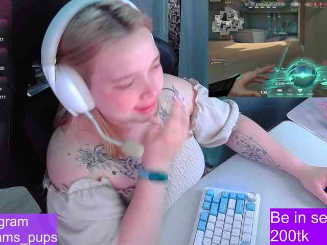 AlinaAdams webcam