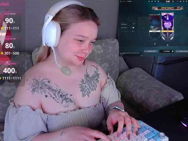 AlinaAdams webcam