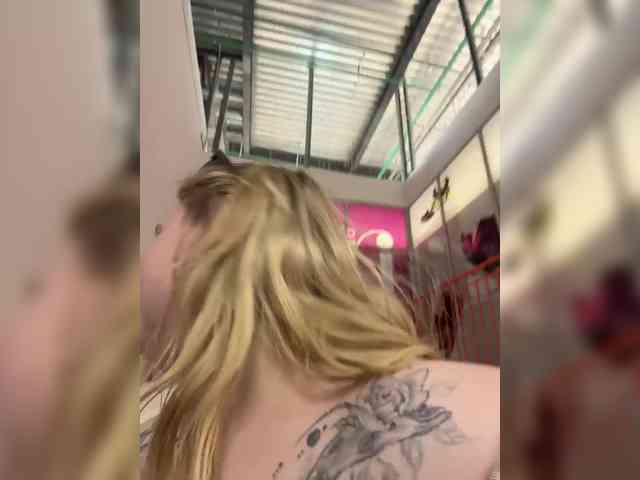 AlinaAdams webcam