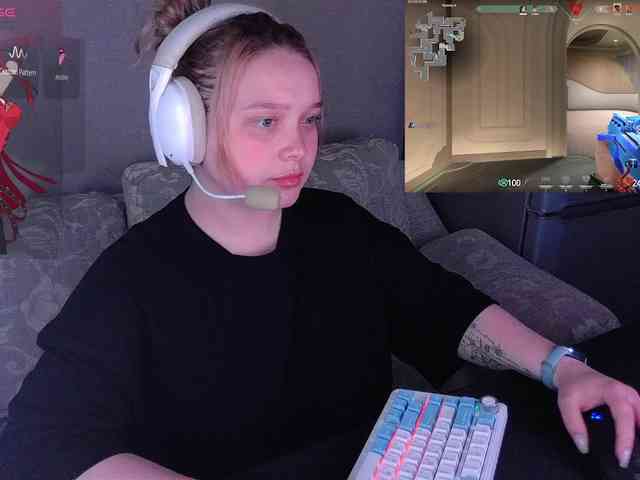 AlinaAdams webcam