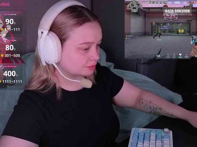 AlinaAdams webcam
