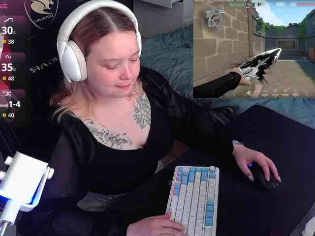 AlinaAdams webcam