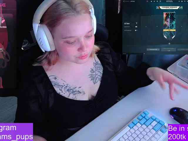 AlinaAdams webcam