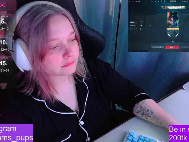 AlinaAdams webcam