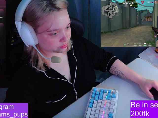 AlinaAdams webcam