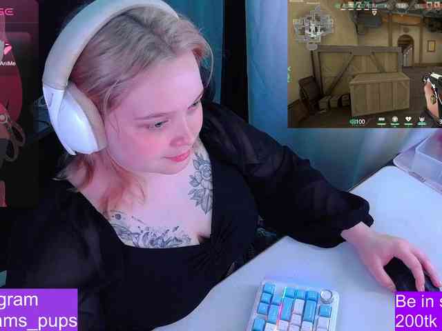 AlinaAdams webcam
