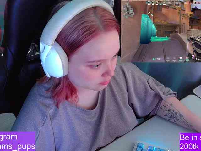 AlinaAdams webcam
