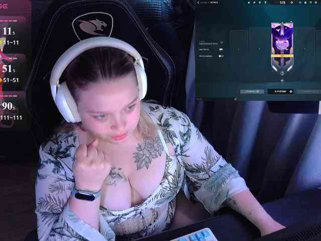 AlinaAdams webcam