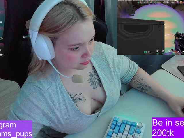 AlinaAdams webcam