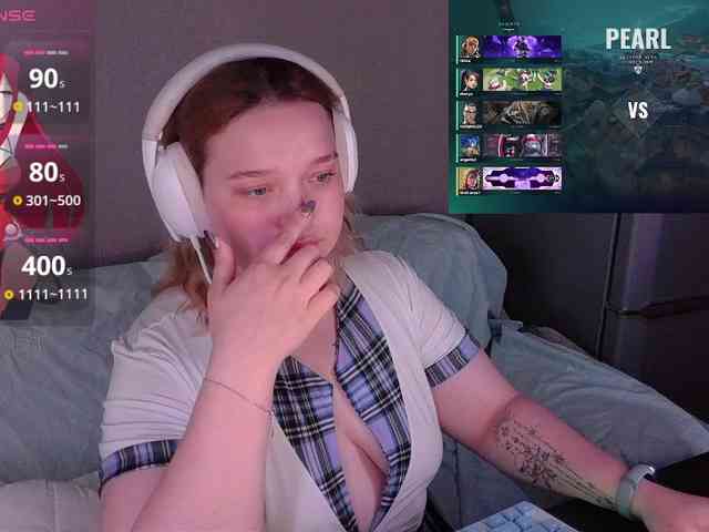 AlinaAdams webcam