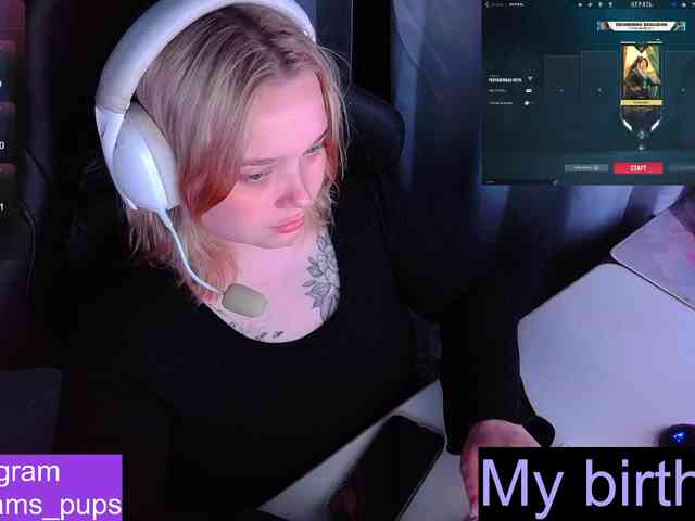 AlinaAdams webcam